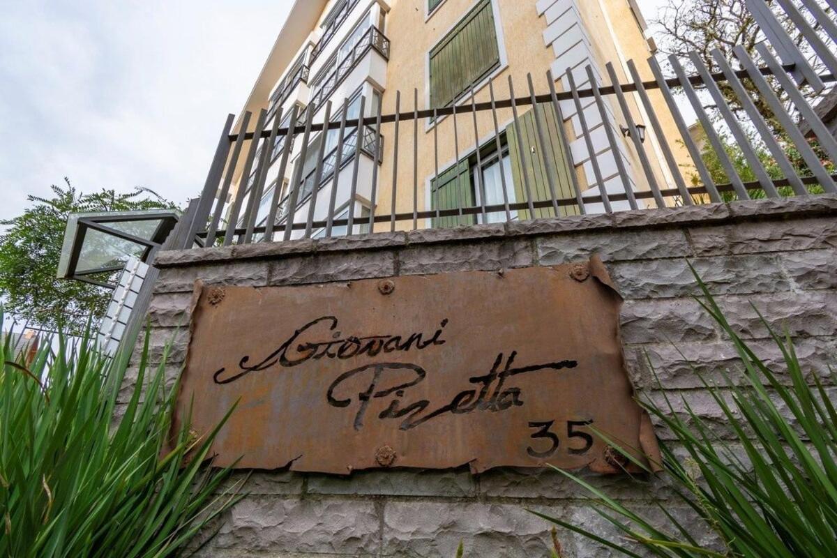 Rosa Edificio Giovani Pizetta Lägenhet Gramado Exteriör bild