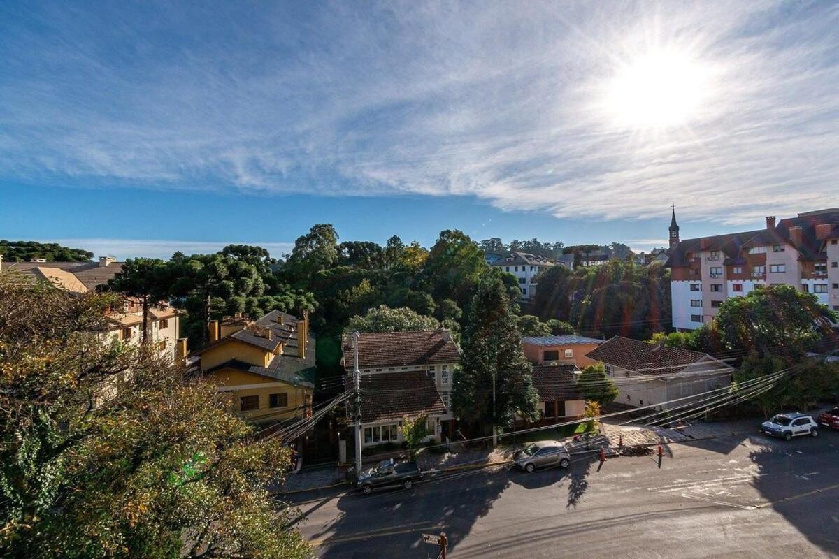 Rosa Edificio Giovani Pizetta Lägenhet Gramado Exteriör bild
